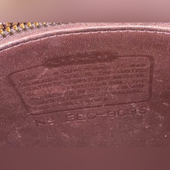 COACH purse! Vintage brown coach purse used in great condition. - Picture 9 of 11